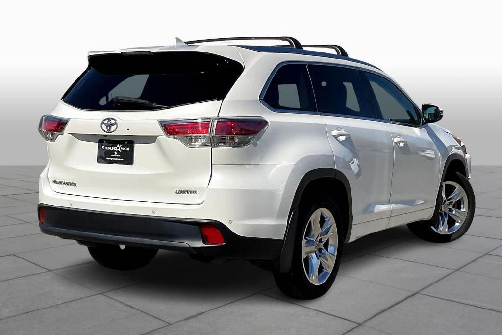 used 2015 Toyota Highlander car, priced at $18,495