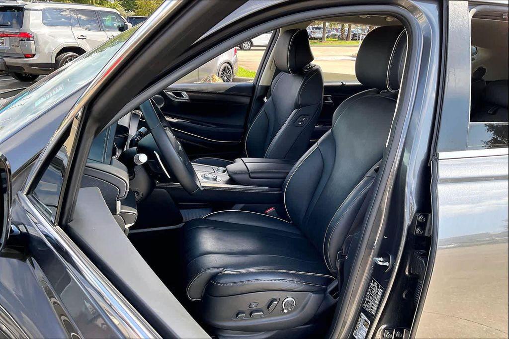 used 2022 Genesis GV80 car, priced at $37,995