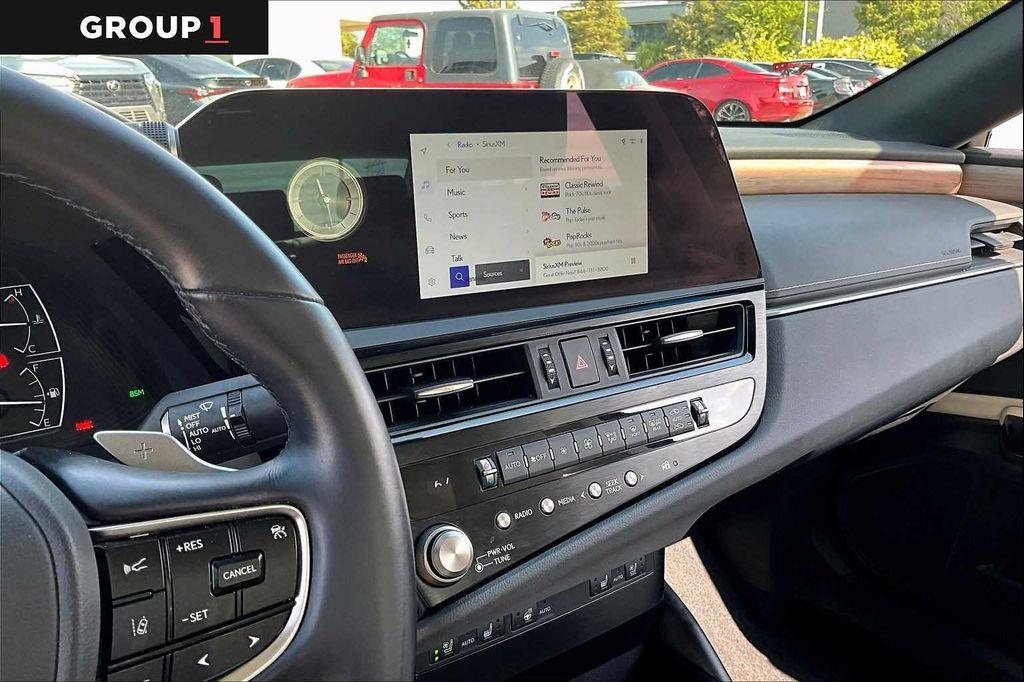 used 2025 Lexus ES 350 car, priced at $41,995
