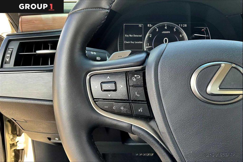 used 2025 Lexus ES 350 car, priced at $41,995
