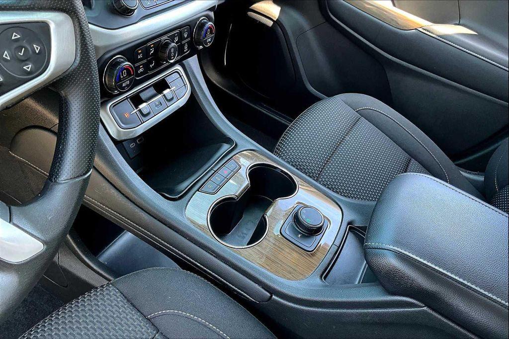 used 2021 GMC Acadia car, priced at $22,930