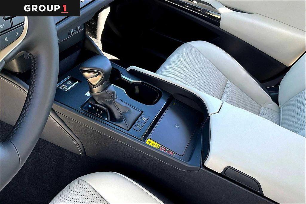 used 2025 Lexus ES 300h car, priced at $47,995