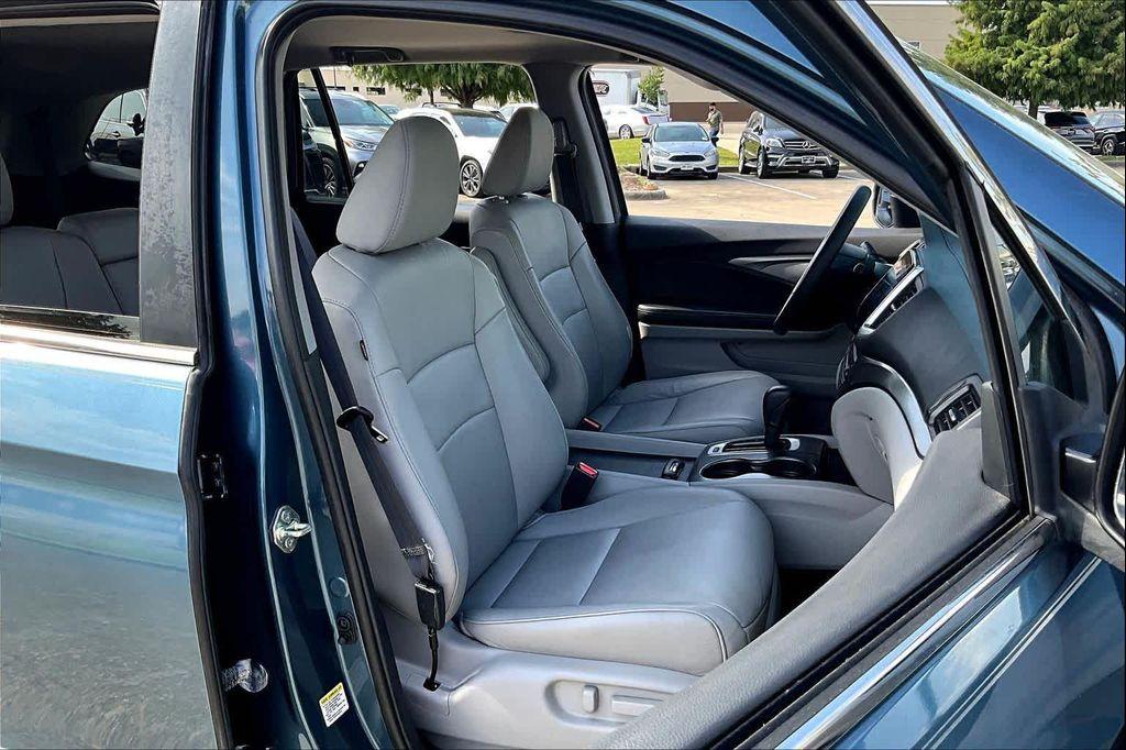 used 2016 Honda Pilot car, priced at $12,995