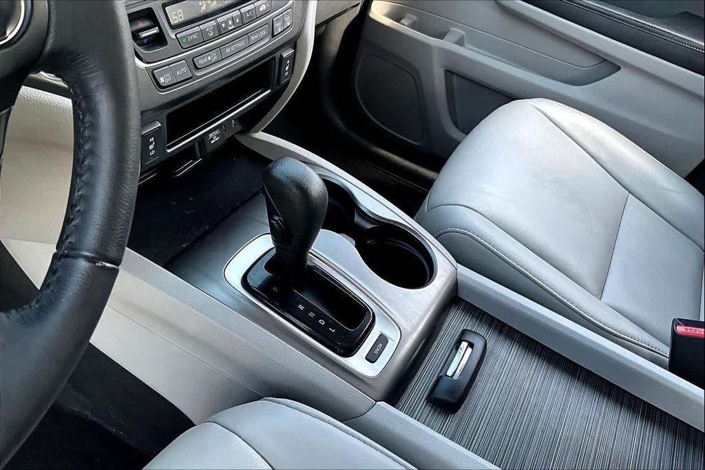 used 2016 Honda Pilot car, priced at $12,995