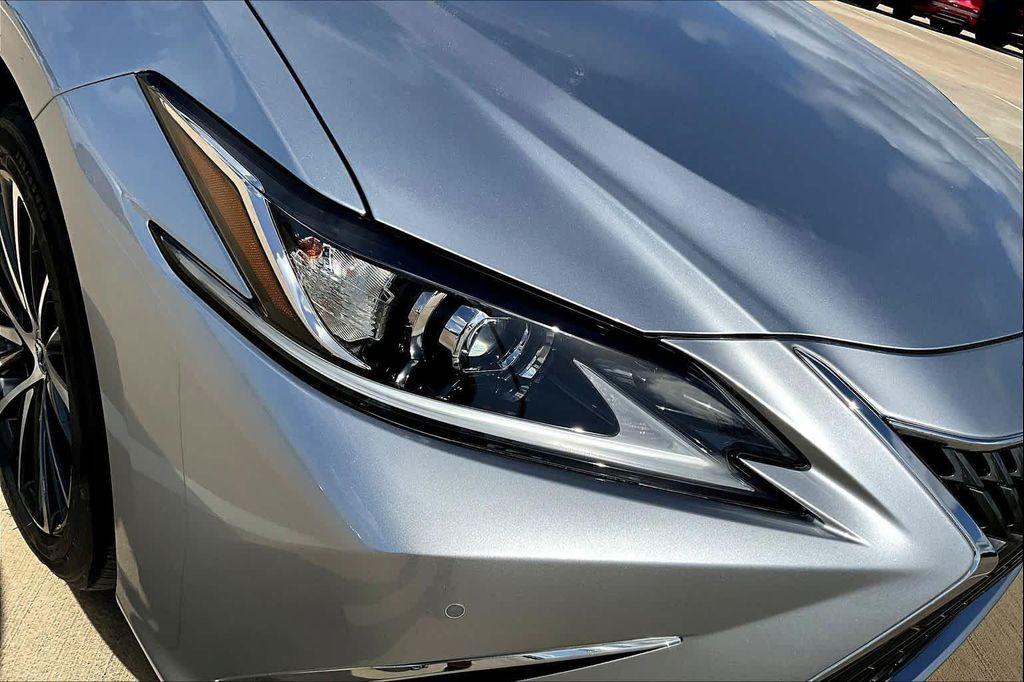 new 2025 Lexus ES 350 car, priced at $49,649