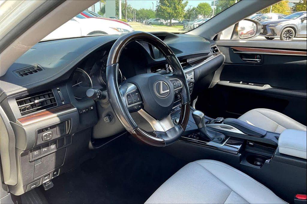 used 2016 Lexus ES 350 car, priced at $21,495