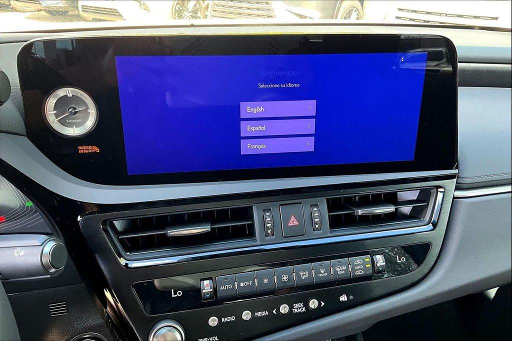 new 2025 Lexus ES 350 car, priced at $49,550