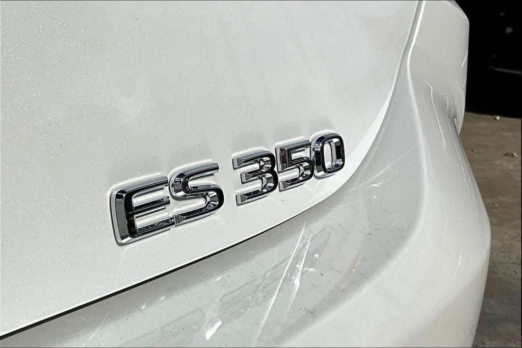new 2025 Lexus ES 350 car, priced at $49,550