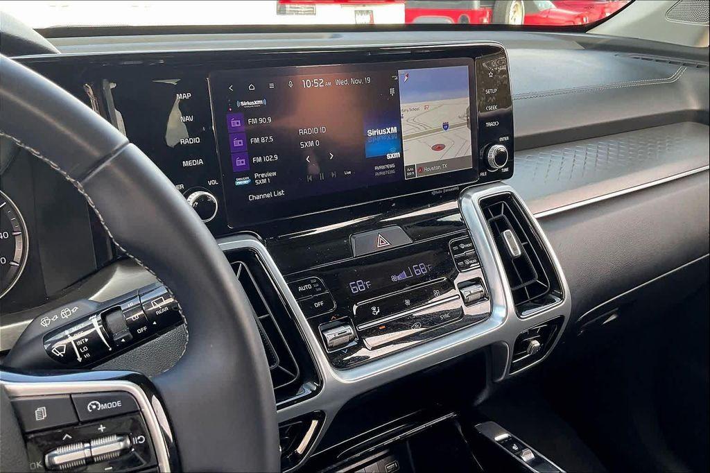 used 2022 Kia Sorento car, priced at $26,995