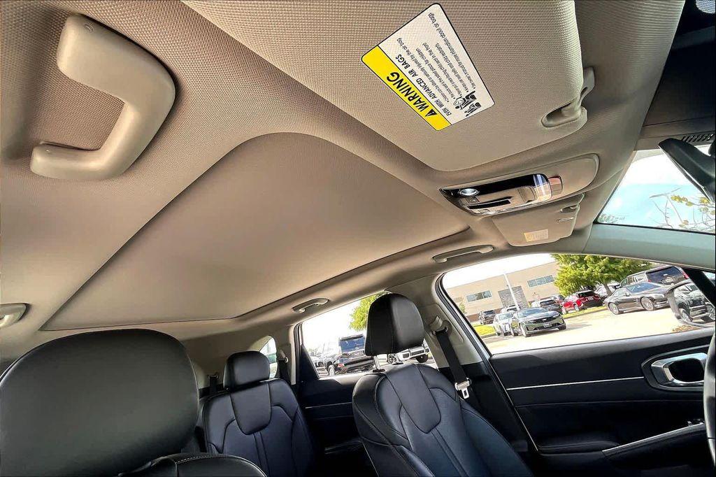 used 2022 Kia Sorento car, priced at $26,995