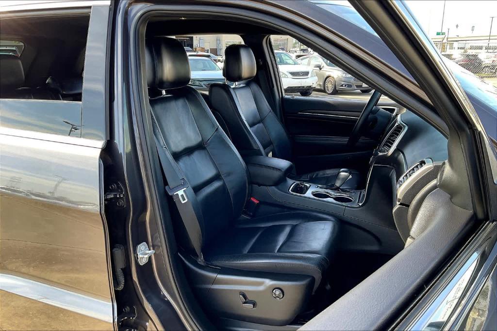 used 2018 Jeep Grand Cherokee car, priced at $18,996