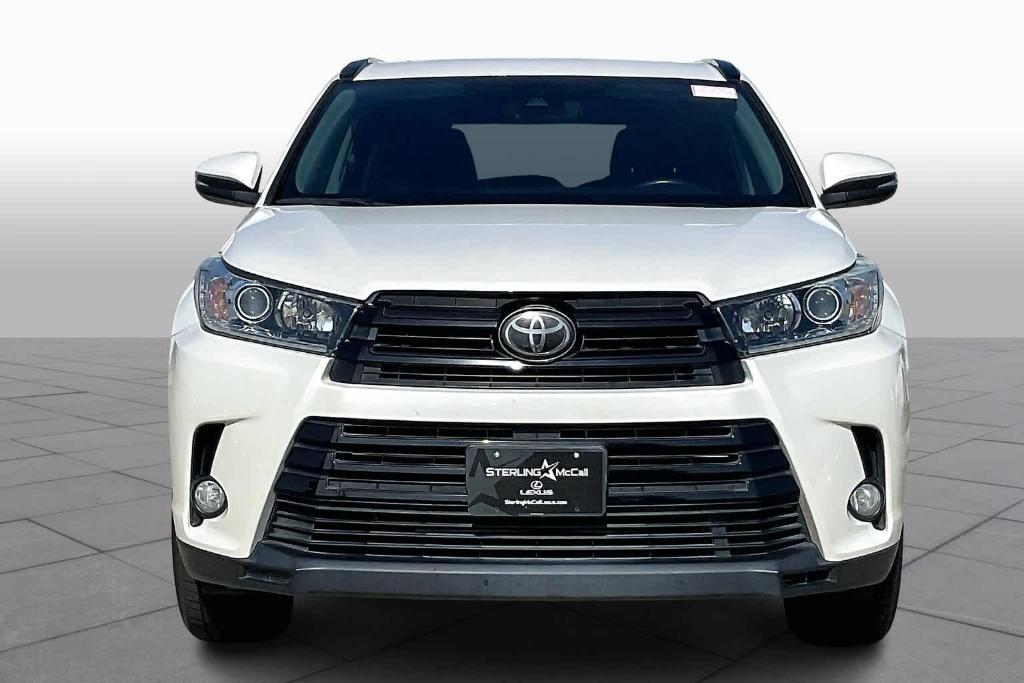 used 2018 Toyota Highlander car, priced at $21,712