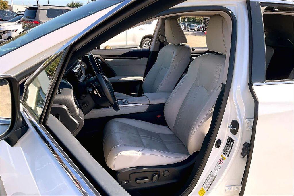 used 2020 Lexus RX 350L car, priced at $33,995