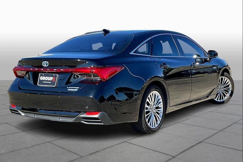 used 2019 Toyota Avalon Hybrid car, priced at $20,495