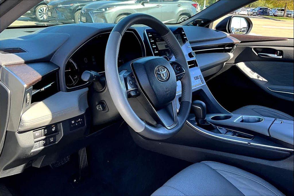 used 2019 Toyota Avalon Hybrid car, priced at $20,495