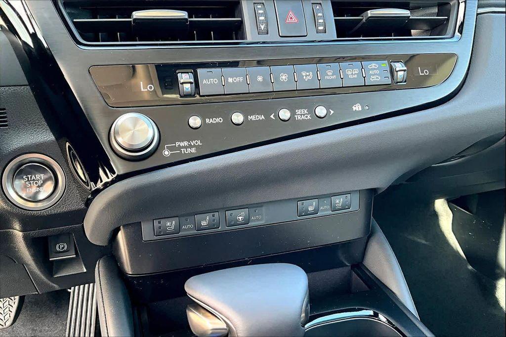 new 2025 Lexus ES 350 car, priced at $49,724