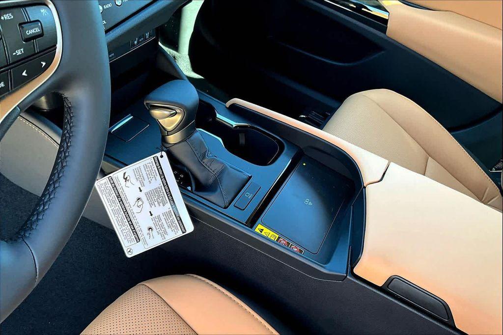 new 2025 Lexus ES 350 car, priced at $49,195
