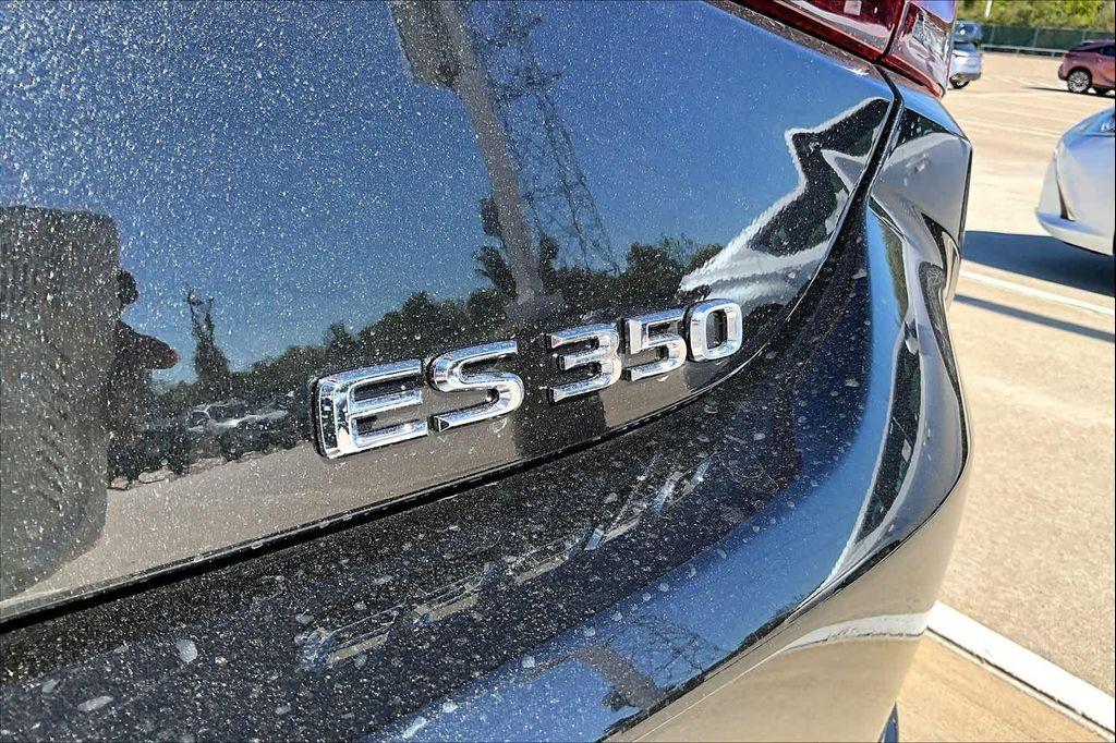 new 2025 Lexus ES 350 car, priced at $49,195