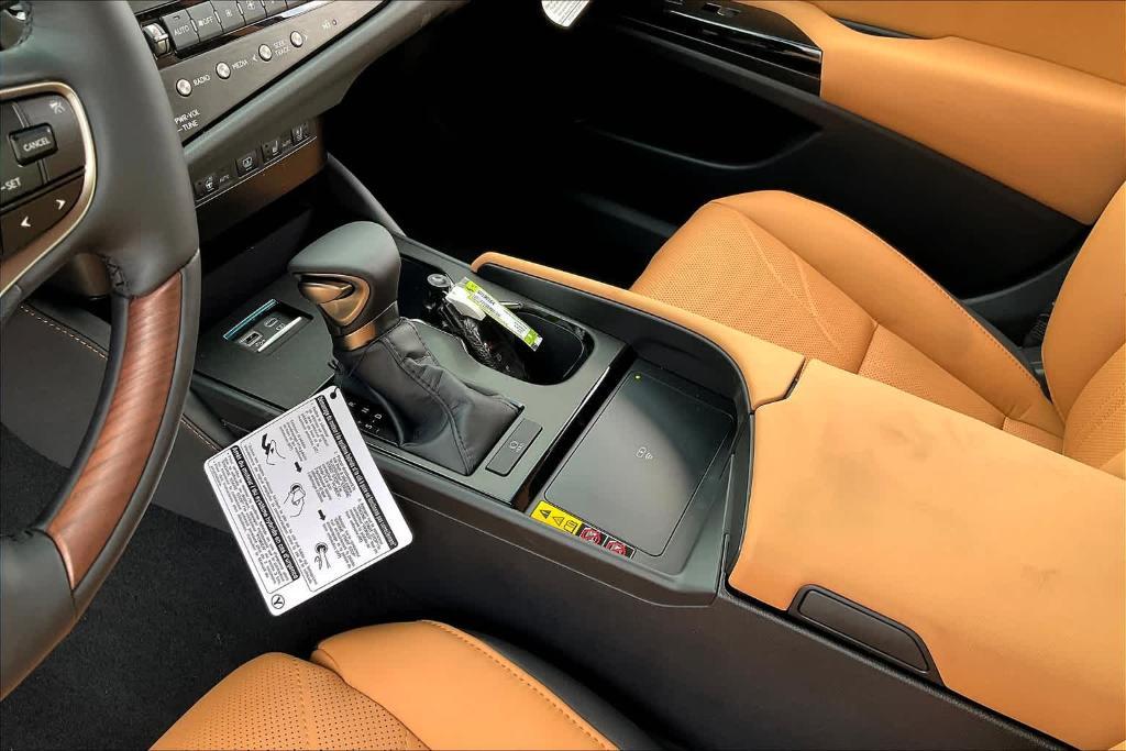 new 2025 Lexus ES 350 car, priced at $57,064