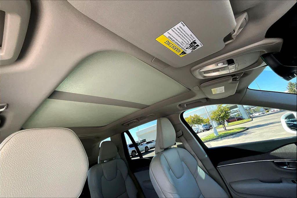 used 2023 Volvo XC90 Recharge Plug-In Hybrid car, priced at $46,548