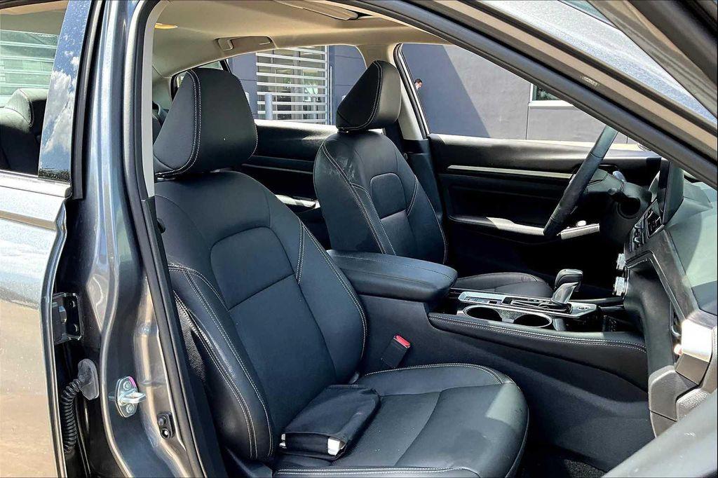 used 2025 Nissan Altima car, priced at $26,995