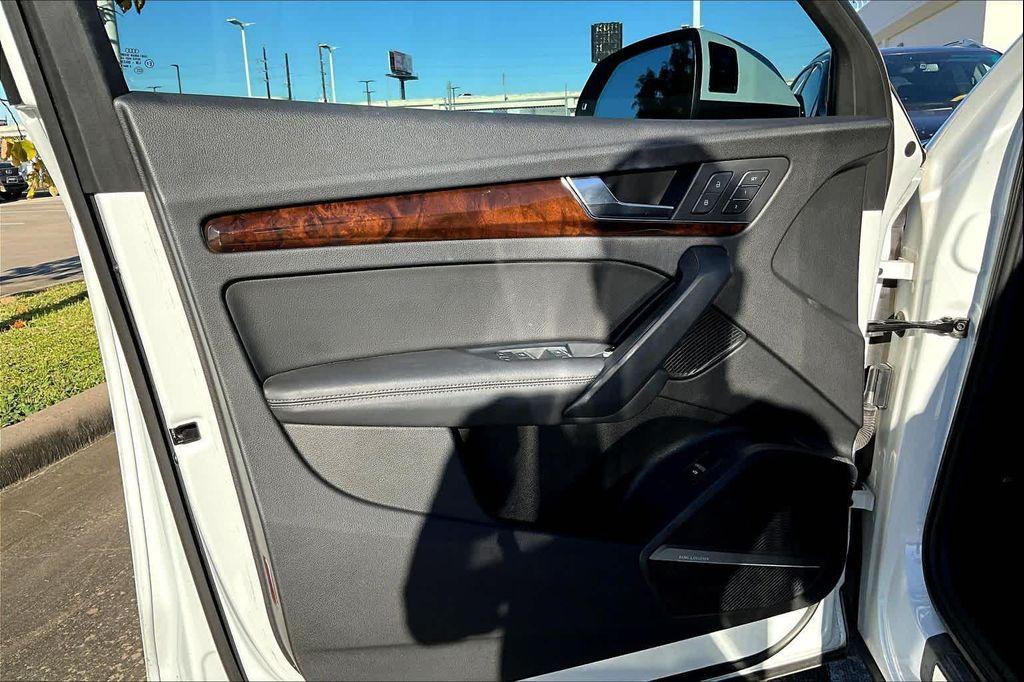 used 2019 Audi Q5 car, priced at $19,995