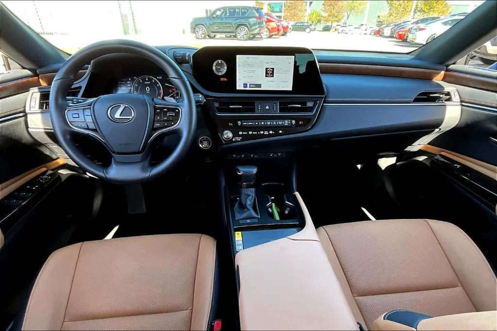 used 2024 Lexus ES 350 car, priced at $43,495