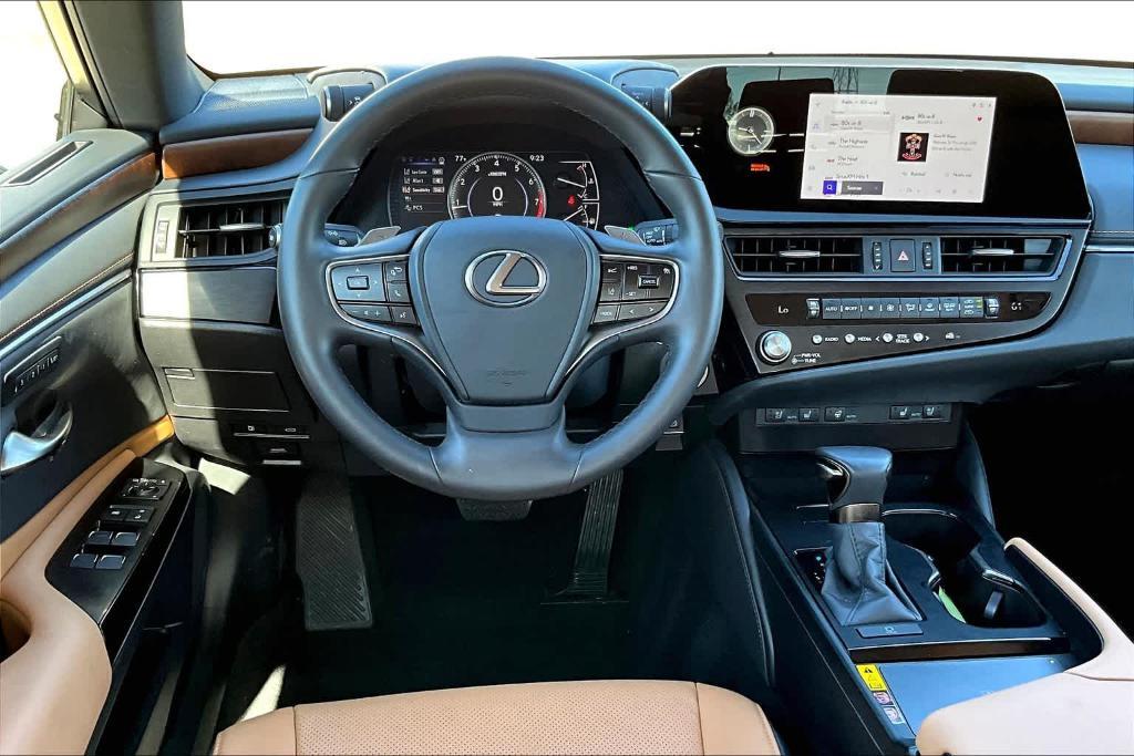 used 2024 Lexus ES 350 car, priced at $43,495