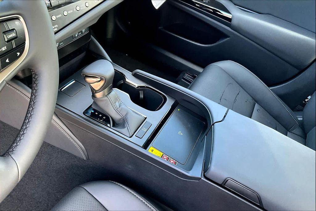 new 2025 Lexus ES 350 car, priced at $49,649
