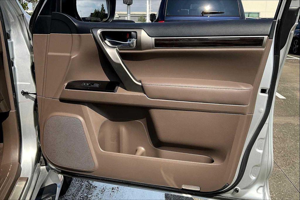 used 2018 Lexus GX 460 car, priced at $26,866