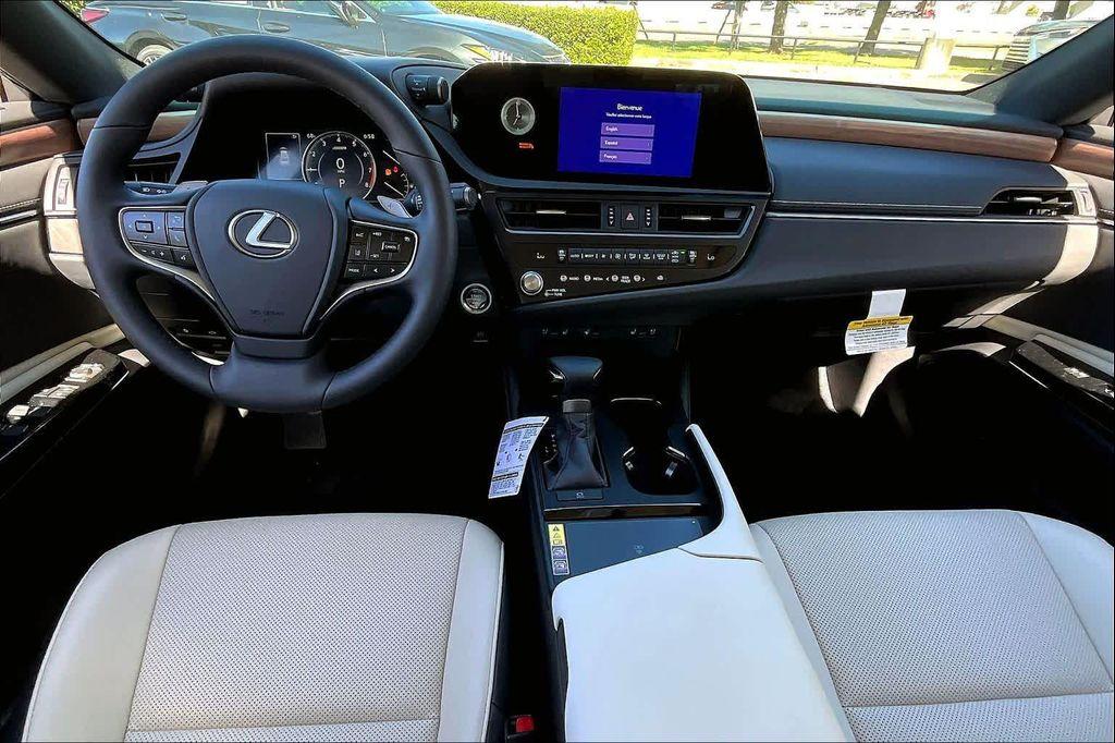 new 2025 Lexus ES 350 car, priced at $48,464