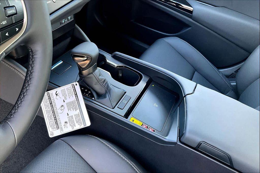 new 2025 Lexus ES 350 car, priced at $49,149
