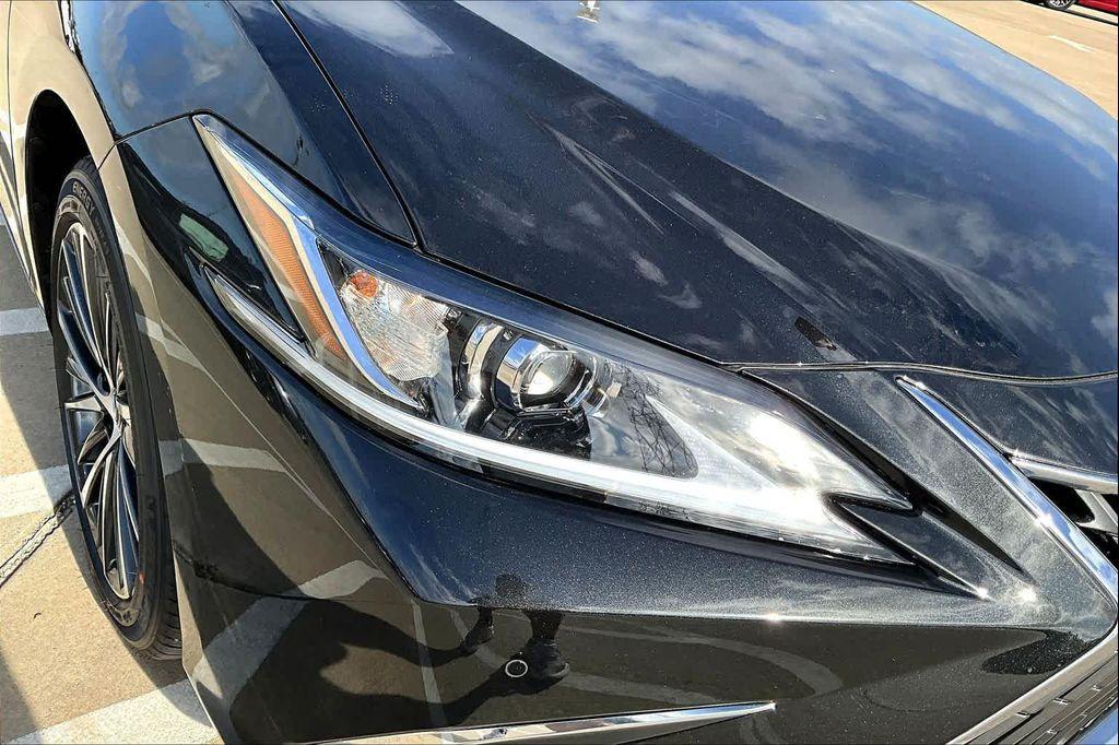 new 2025 Lexus ES 350 car, priced at $49,149