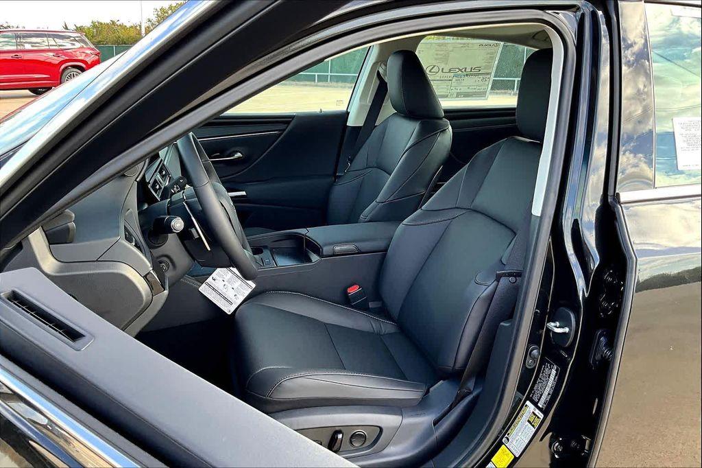 new 2025 Lexus ES 350 car, priced at $49,149