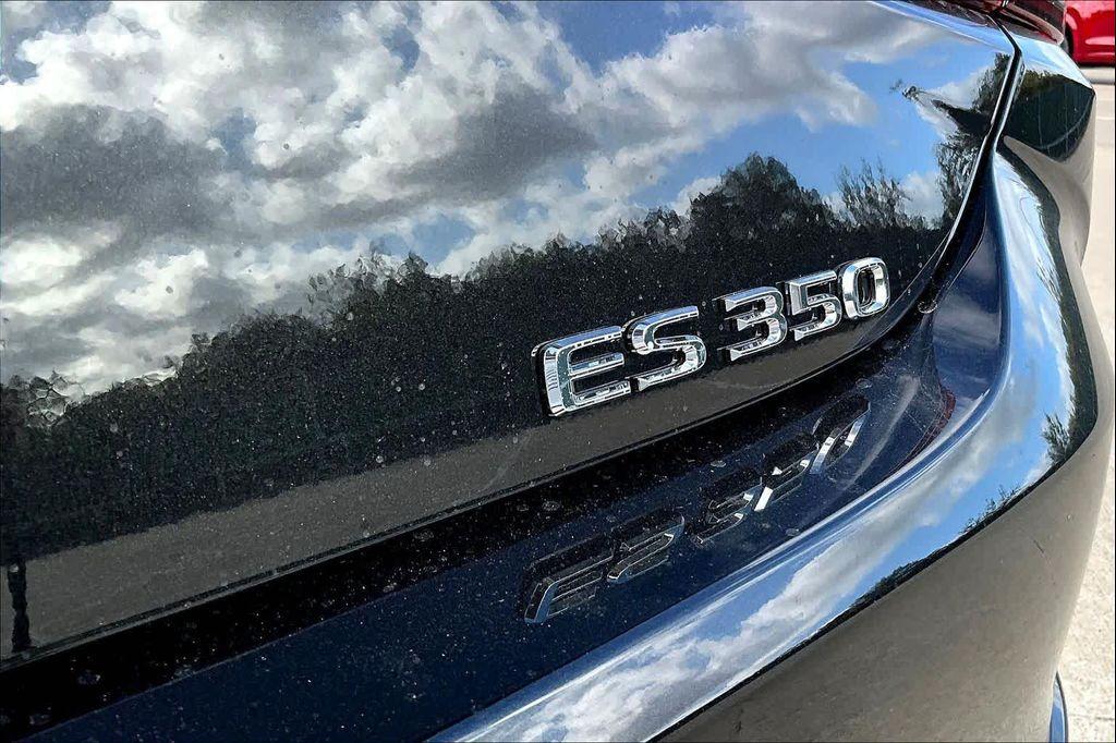 new 2025 Lexus ES 350 car, priced at $49,149