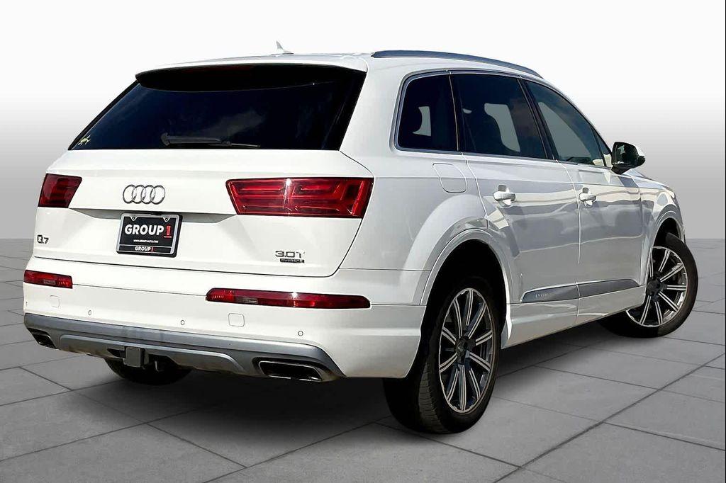 used 2018 Audi Q7 car, priced at $15,495