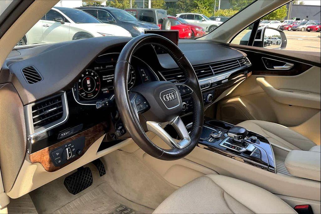 used 2018 Audi Q7 car, priced at $15,495