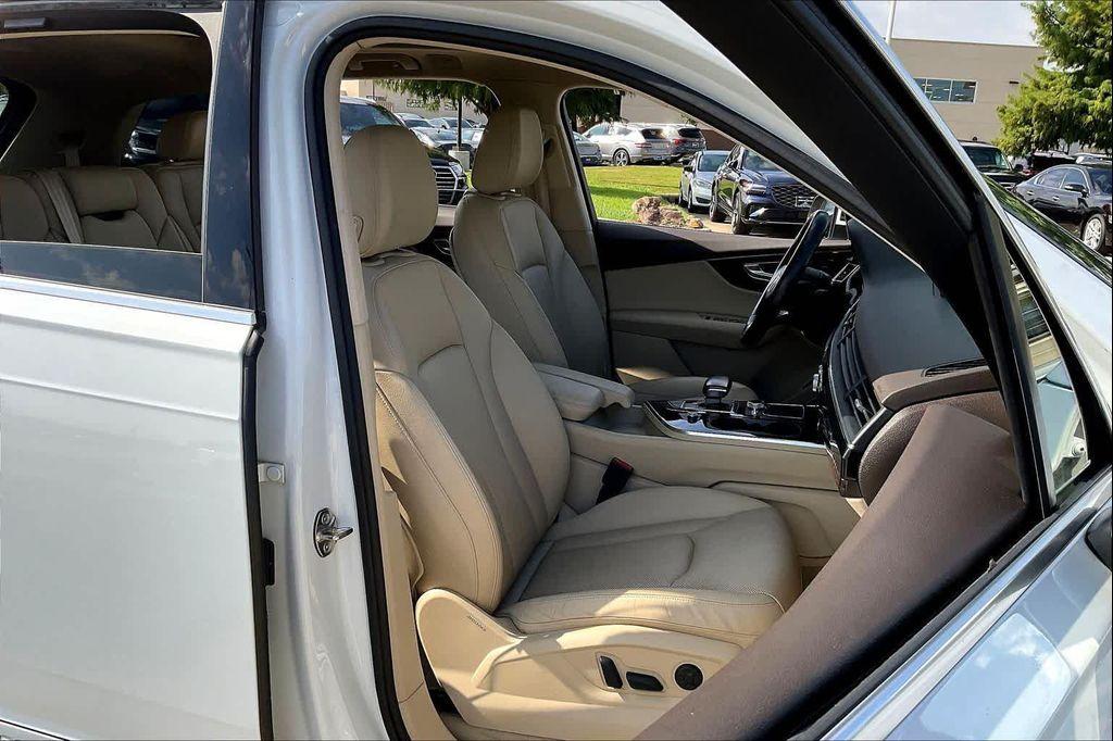 used 2018 Audi Q7 car, priced at $15,495