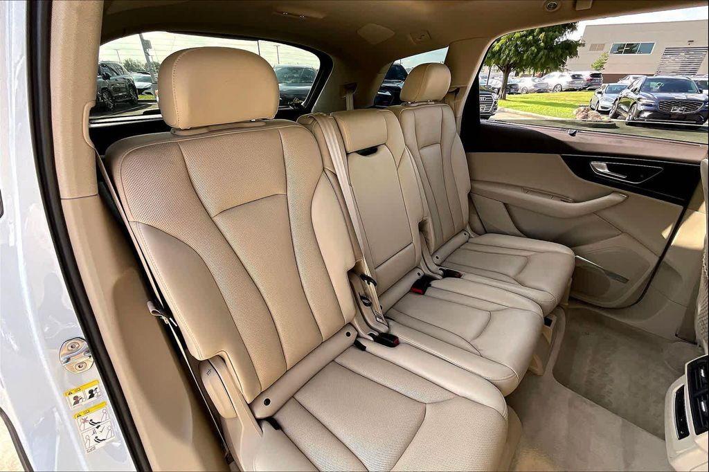 used 2018 Audi Q7 car, priced at $15,495