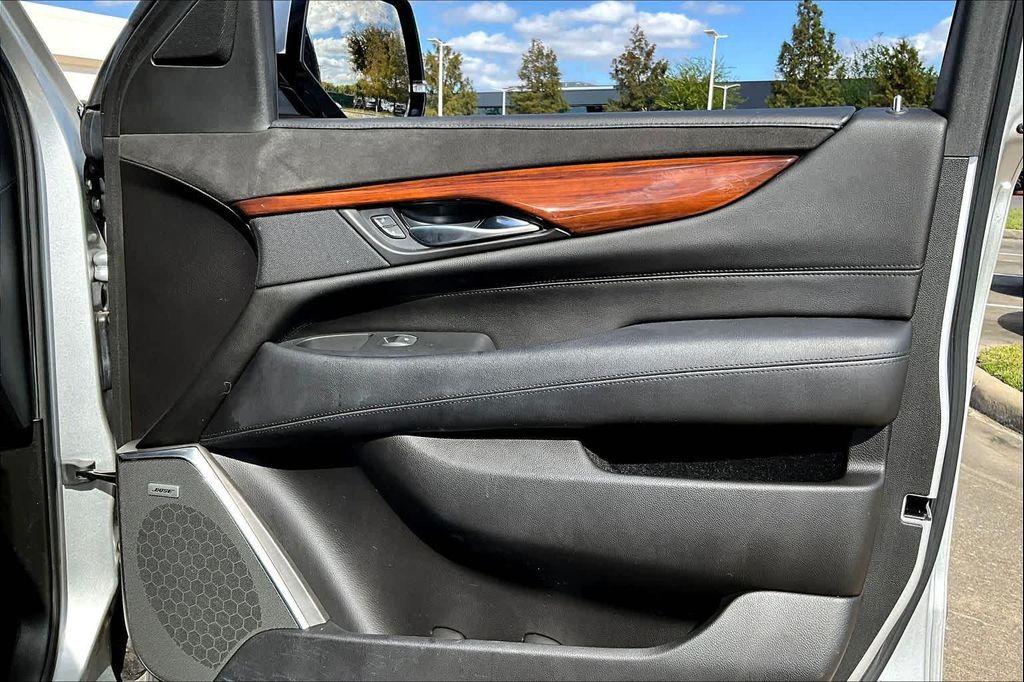 used 2017 Cadillac Escalade car, priced at $26,995