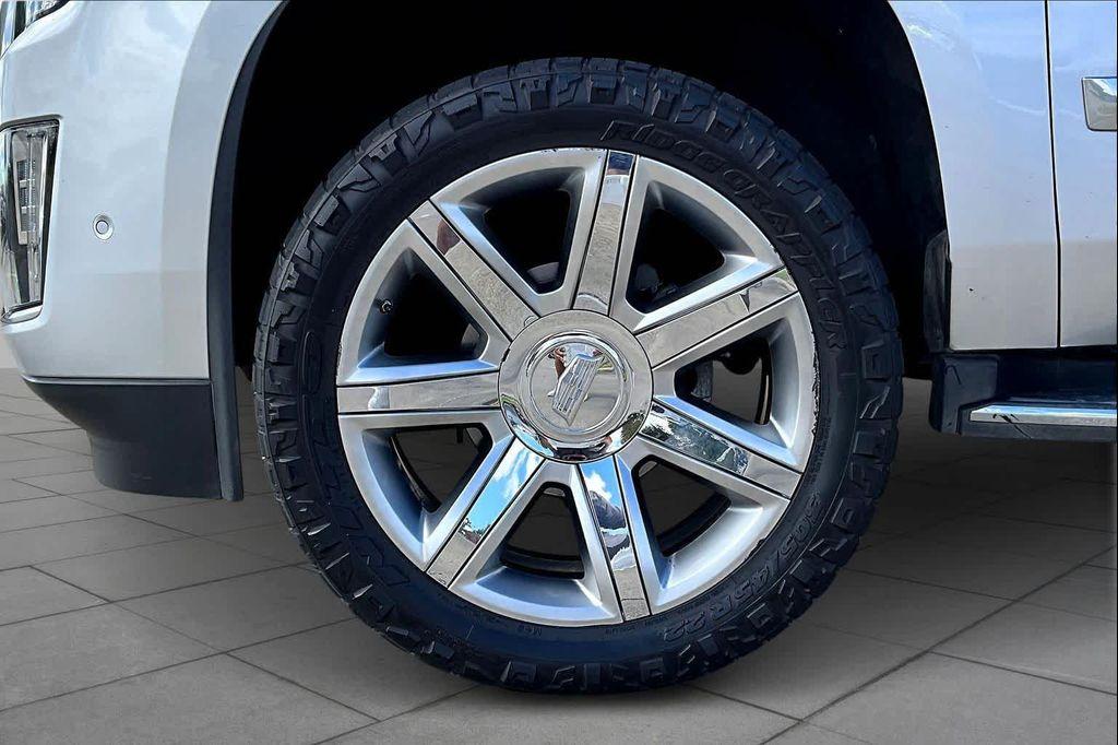 used 2017 Cadillac Escalade car, priced at $26,995