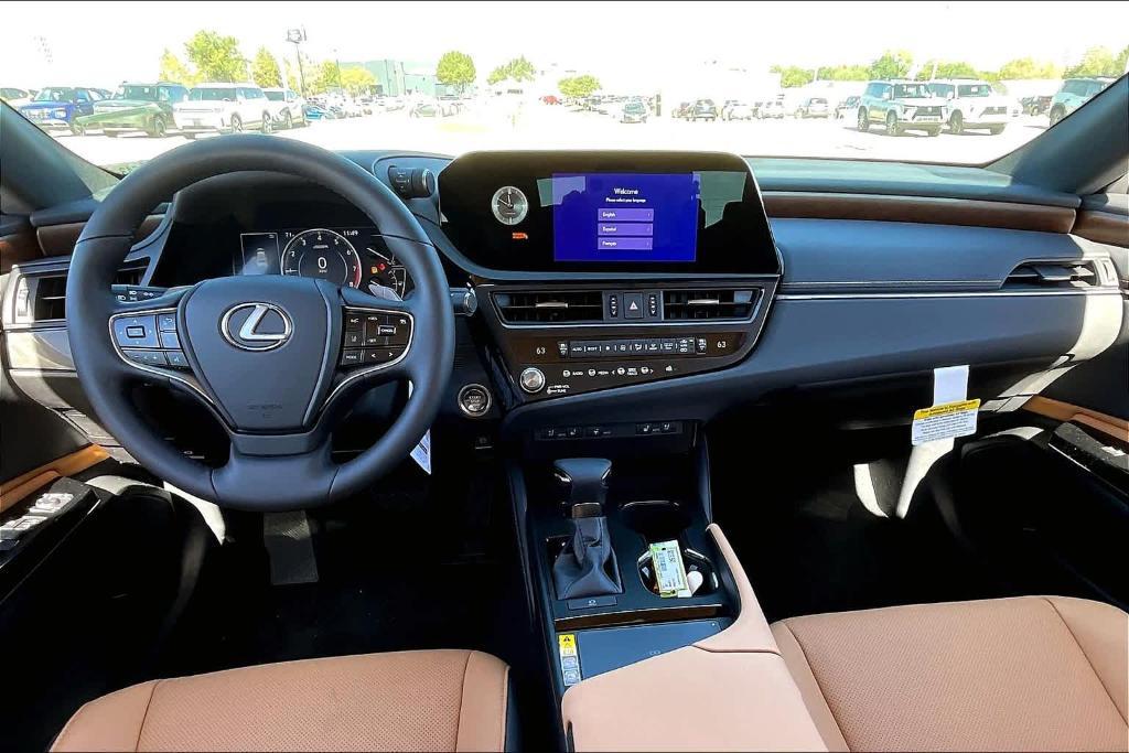 new 2025 Lexus ES 350 car, priced at $48,639