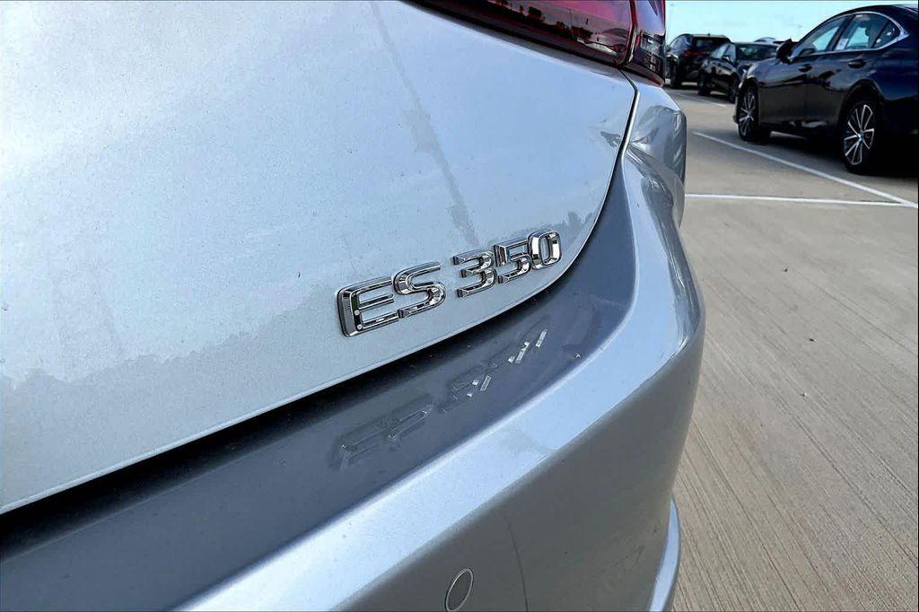 new 2025 Lexus ES 350 car, priced at $49,649