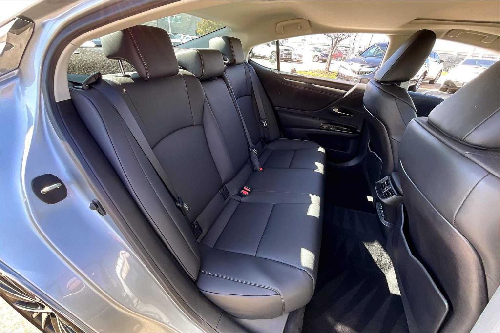 used 2024 Lexus ES 250 car, priced at $41,995