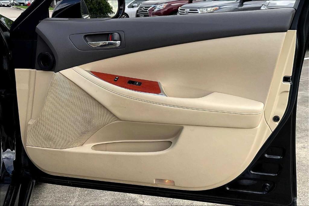 used 2011 Lexus ES 350 car, priced at $10,995