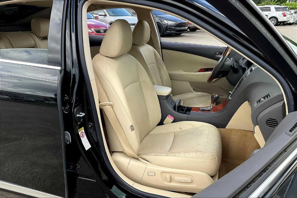 used 2011 Lexus ES 350 car, priced at $10,995