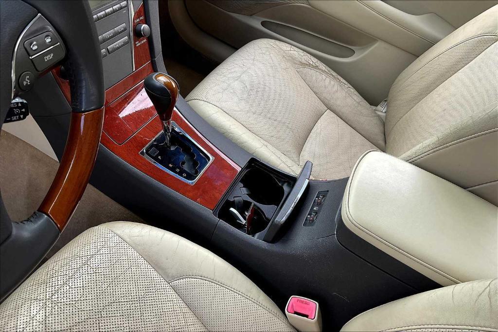 used 2011 Lexus ES 350 car, priced at $10,995