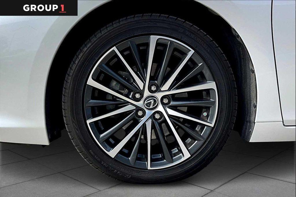 used 2023 Lexus ES 350 car, priced at $35,495