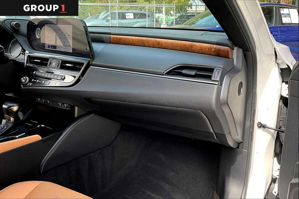 used 2023 Lexus ES 350 car, priced at $35,495