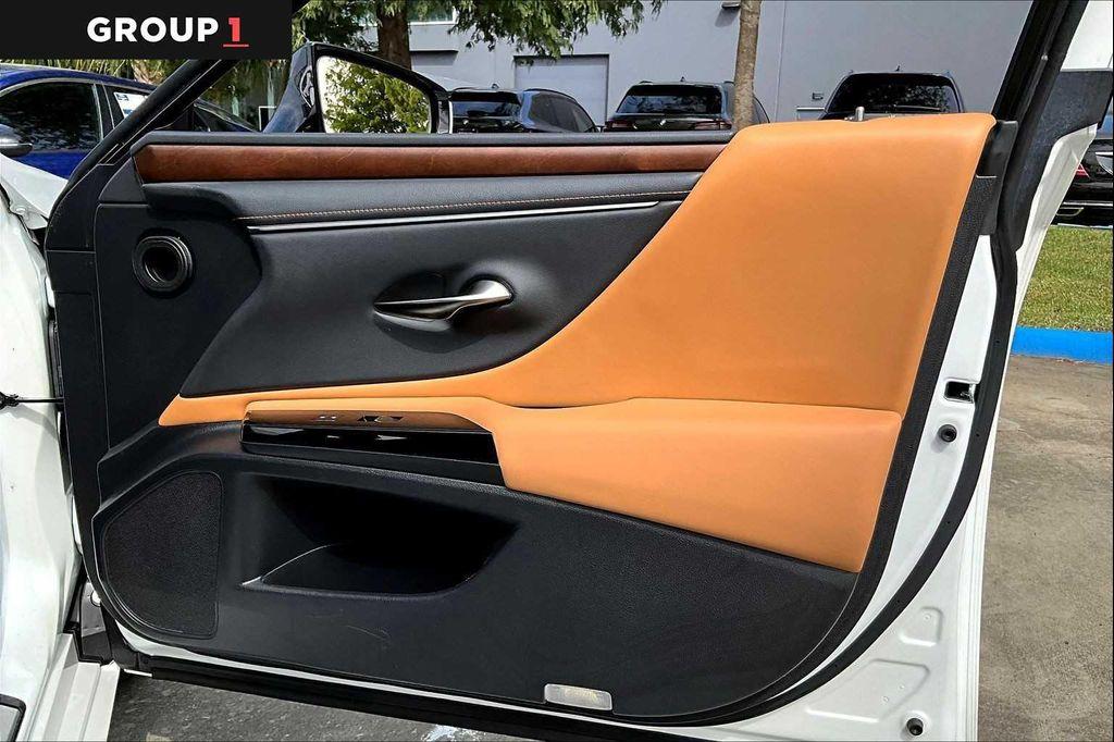 used 2023 Lexus ES 350 car, priced at $35,495